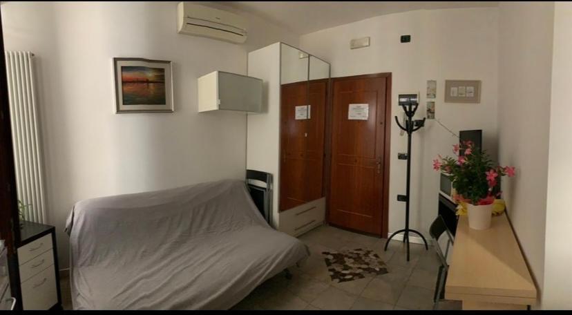 Casa Manuela Non Turisti Ma Ospiti Apartment คิออกเจีย ภายนอก รูปภาพ