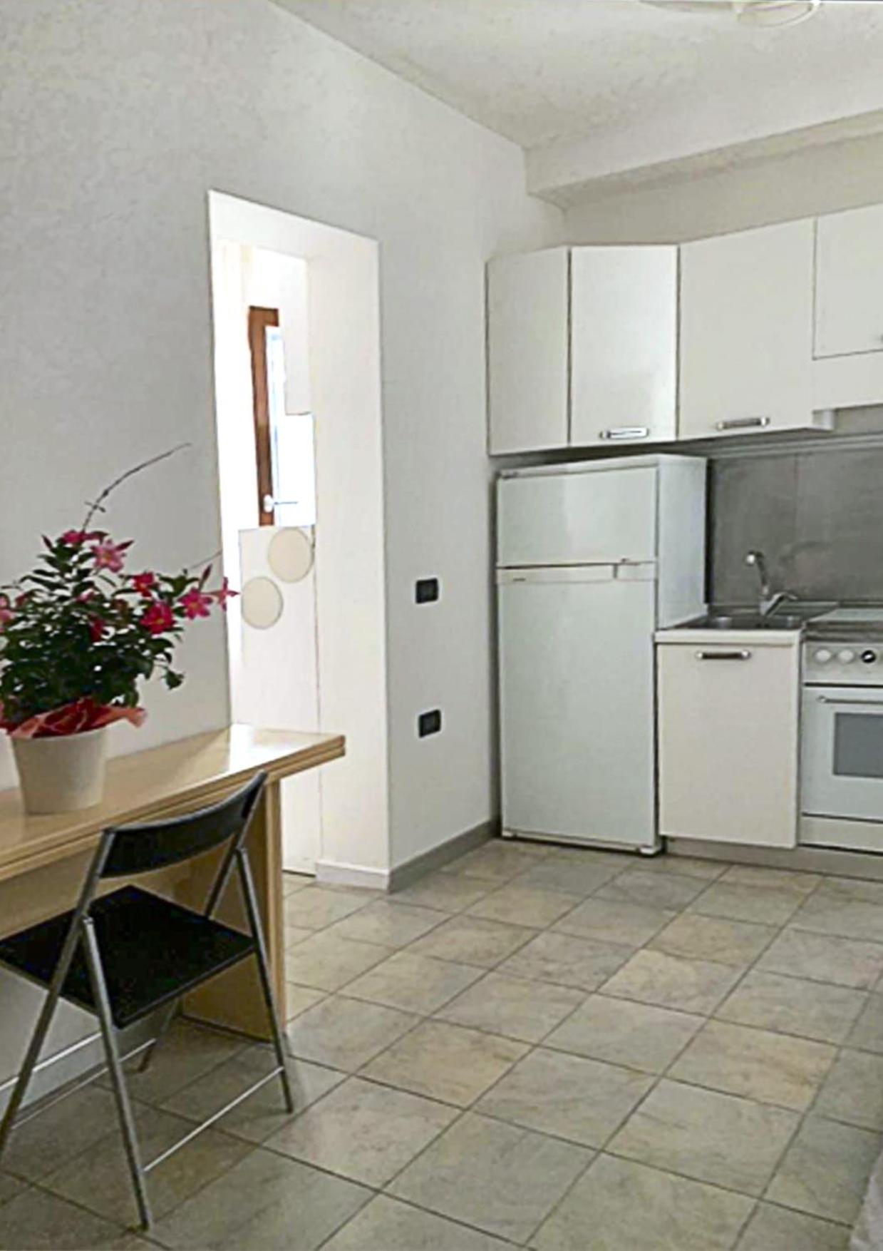 Casa Manuela Non Turisti Ma Ospiti Apartment คิออกเจีย ภายนอก รูปภาพ
