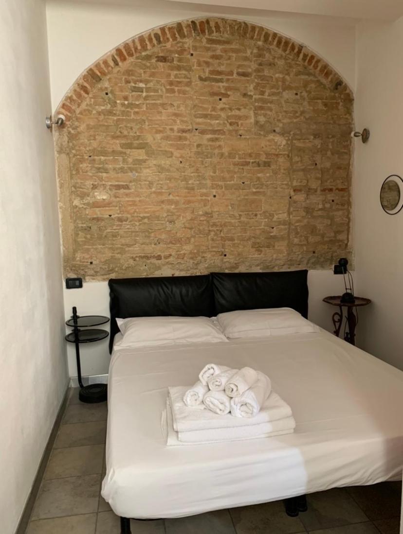 Casa Manuela Non Turisti Ma Ospiti Apartment คิออกเจีย ภายนอก รูปภาพ