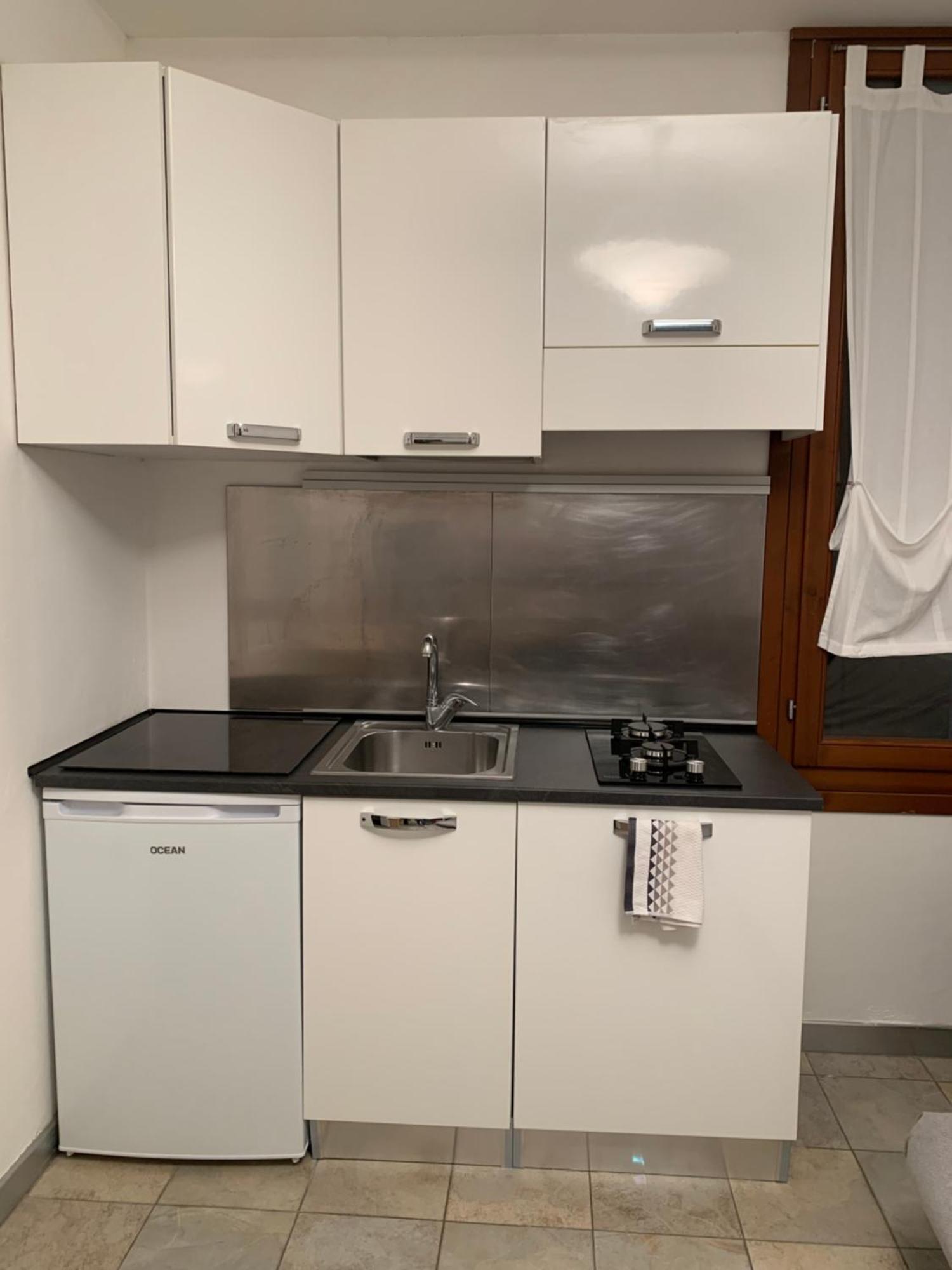 Casa Manuela Non Turisti Ma Ospiti Apartment คิออกเจีย ภายนอก รูปภาพ